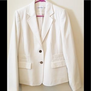 GORGEOUS Calvin Klein Ivory Blazer
